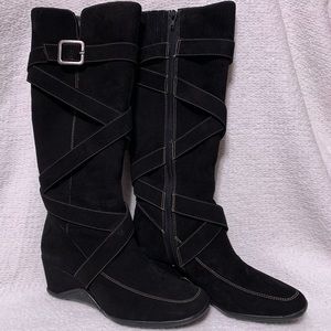 ANTONIO MELANI  Wedge Suede Boot 7M